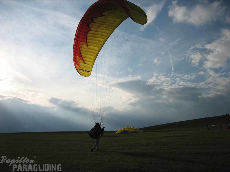 2010 RK31.10 Wasserkuppe Paragliding 032