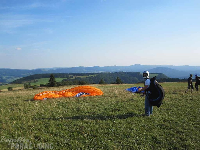 2010 RK32.10 Wasserkuppe Paragliding 026