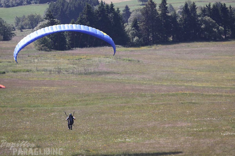 2010 RK RS26.10 Wasserkuppe Paragliding 010