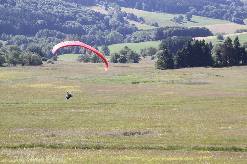2010 RK RS26.10 Wasserkuppe Paragliding 108