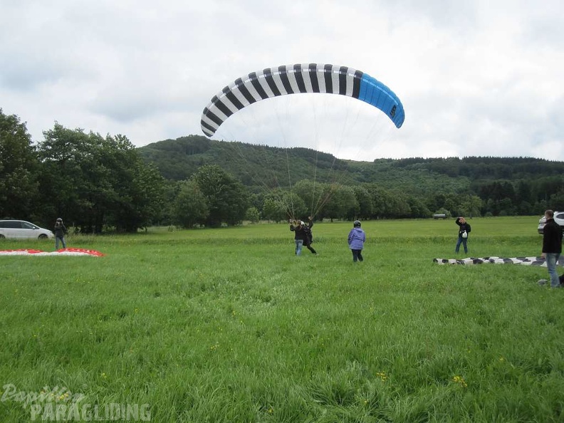 2011 RS25.11.RALF Paragliding Wasserkuppe 005