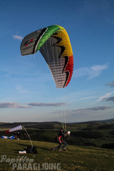 RK19 15 Wasserkuppe-Paragliding-299