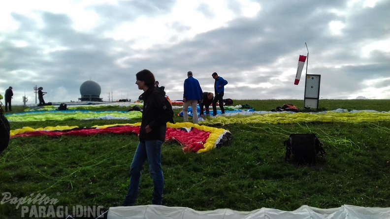 RK26.16 Paragliding-01-1050