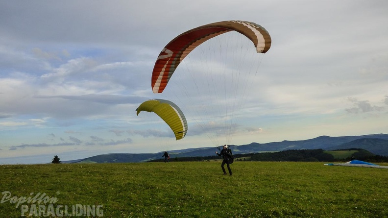 RK26.16 Paragliding-01-1062