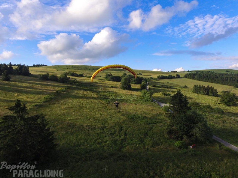 RK26.16 Paragliding-1081