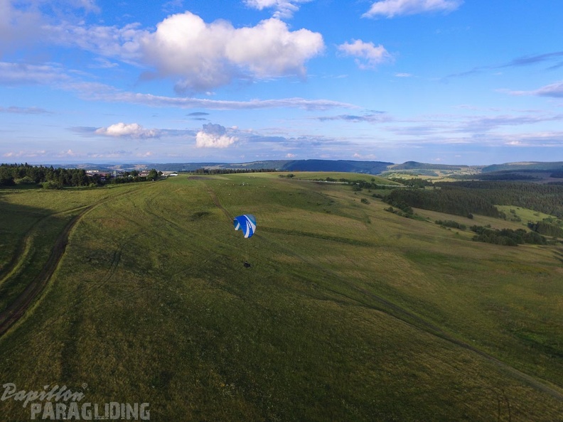 RK26.16 Paragliding-1098