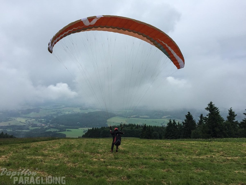 RK26.16 Paragliding-1145