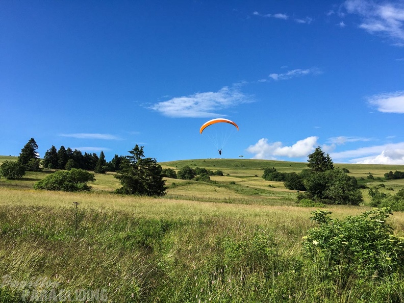 RK26.16 Paragliding-1254