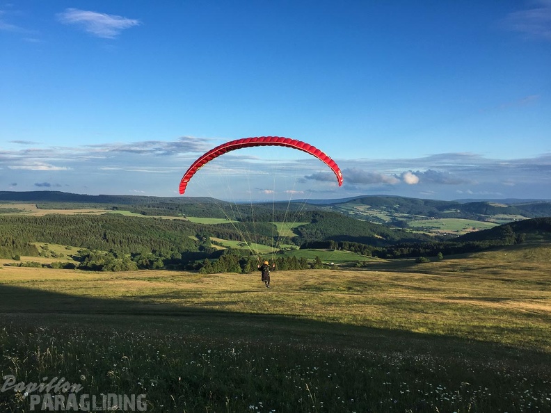 RK26.16 Paragliding-1420