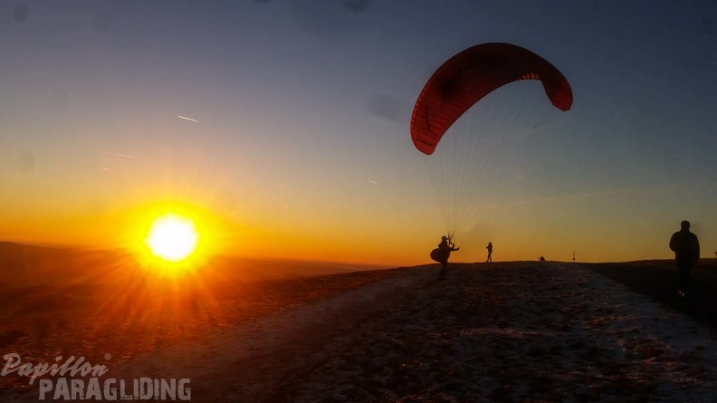 RK1.17 Winter-Paragliding-148