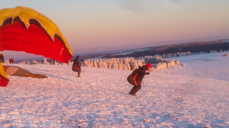 RK1.17 Winter-Paragliding-199