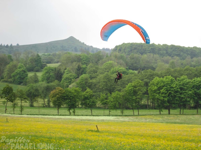 RK21.17 Paragliding-330