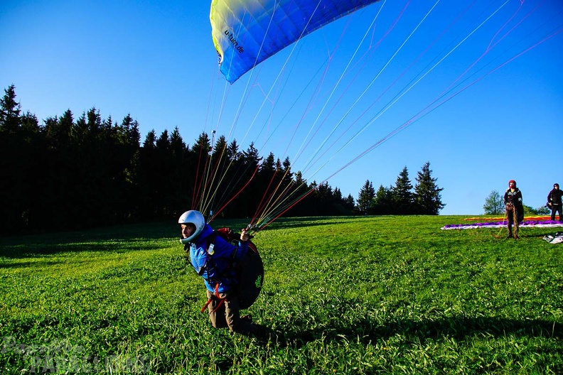 RK21.17 Paragliding-366