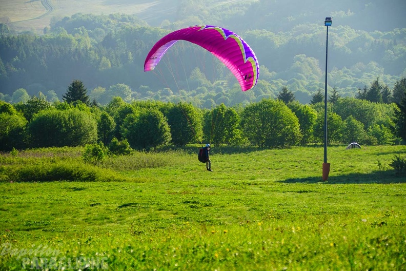 RK21.17 Paragliding-390