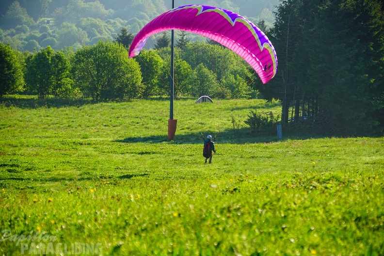 RK21.17 Paragliding-391