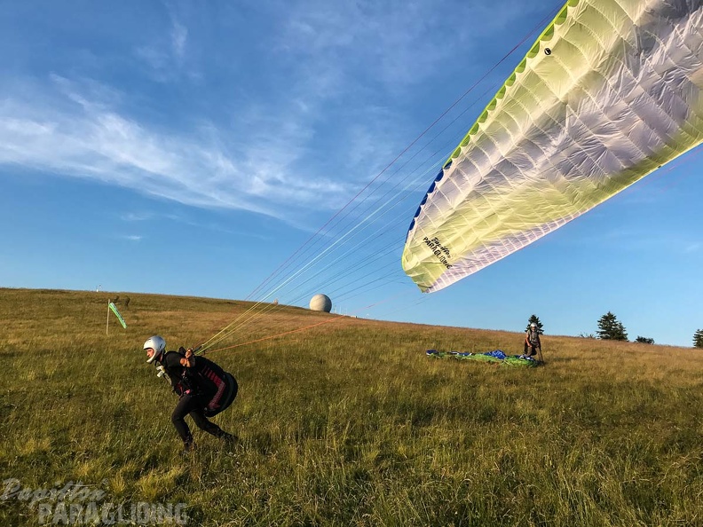 RK26.17 Paragliding-157