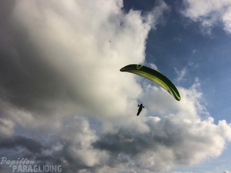 RK26.17 Paragliding-214