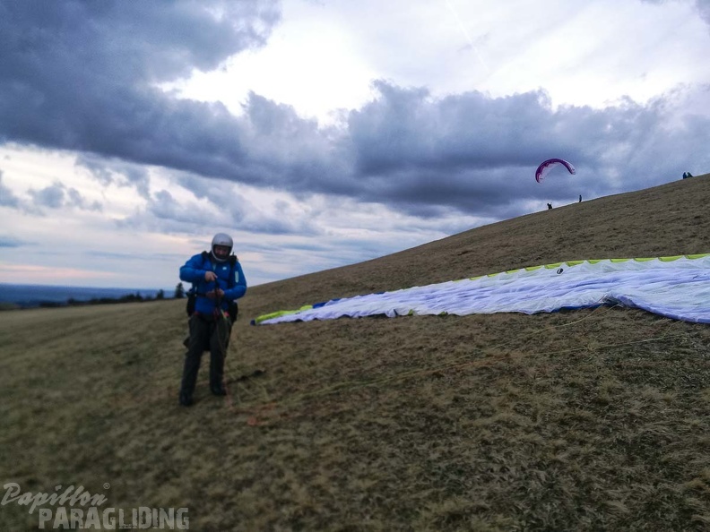 RK16.18 Paragliding-128