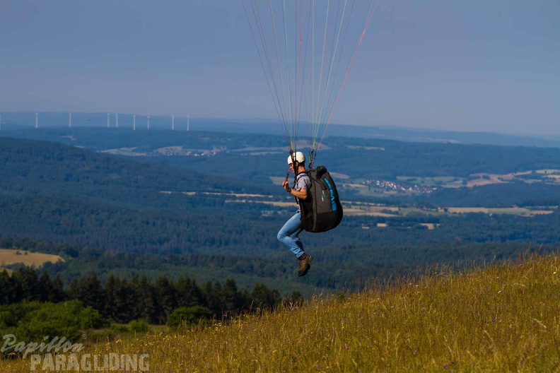 wasserkuppe-paragliding-suedhang-23-06-25.jpg-149