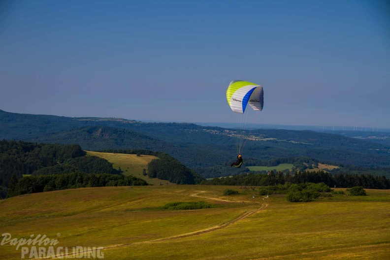 wasserkuppe-paragliding-suedhang-23-06-25.jpg-108.jpg