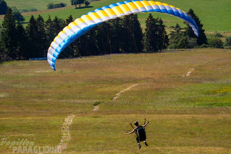 wasserkuppe-paragliding-suedhang-23-06-25.jpg-128.jpg
