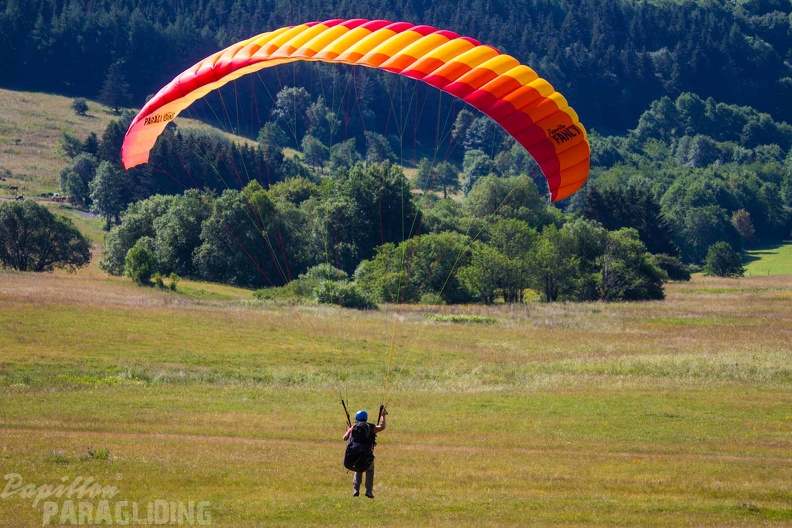 wasserkuppe-paragliding-suedhang-23-06-25.jpg-135