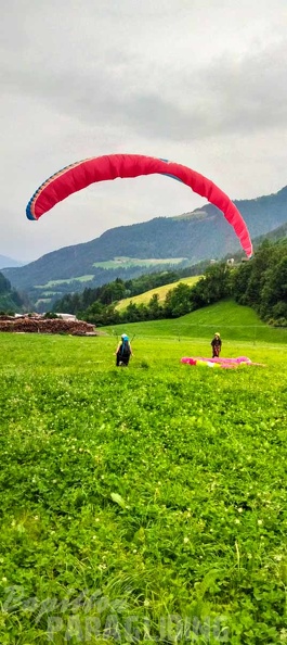 DH25.23-luesen-paragliding-150
