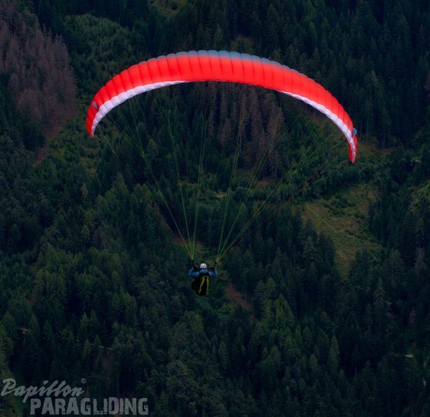 dh32.23-luesen-paragliding-144