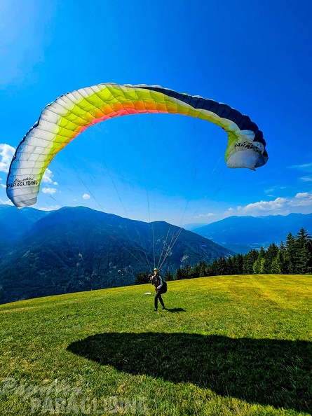 dh34.23-luesen-paragliding-125