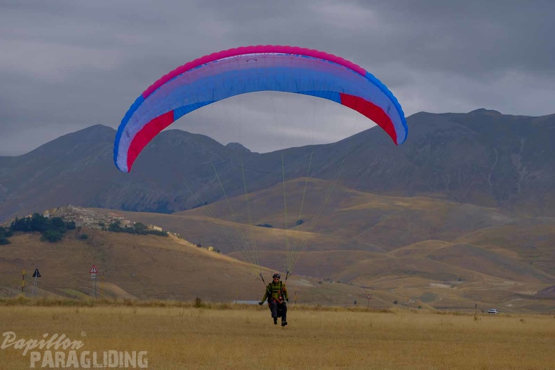 fcf37.23-castelluccio-paragliding-pw-135