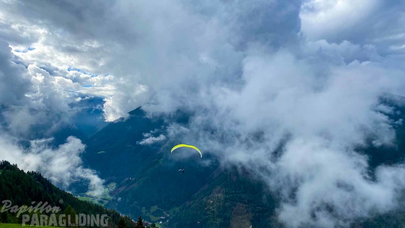 dh37.23-luesen-paragliding-109