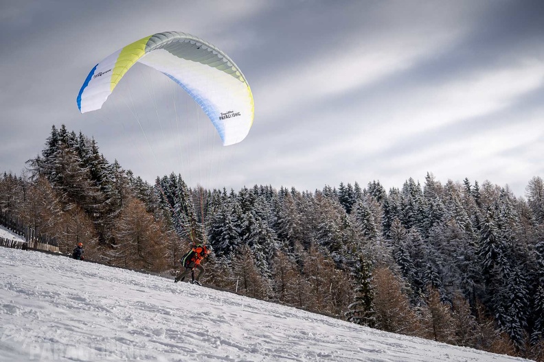 DH1.24-Luesen-Paragliding-Neujahr-109