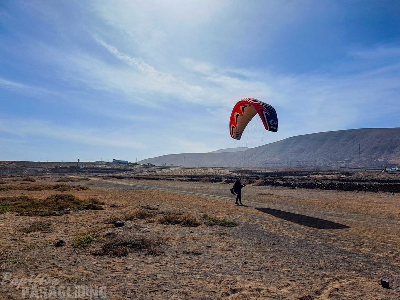 FLA6.24-paragliding-lanzarote-108.jpg