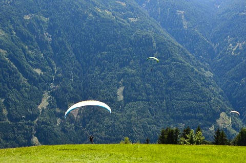DH33.16-Luesen Paragliding-1045