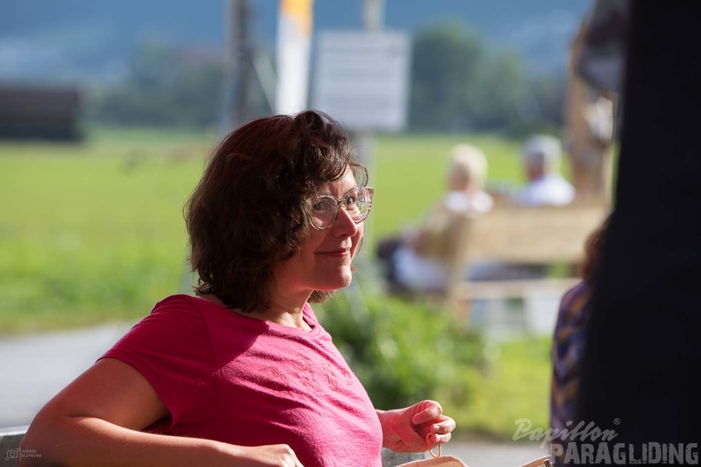 5.Dirndl_und_Lederhosenfliegen_Stubai-125.jpg