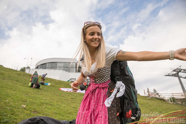 5.Dirndl und Lederhosenfliegen Stubai-138