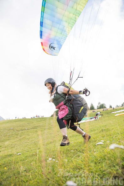 5.Dirndl_und_Lederhosenfliegen_Stubai-167.jpg