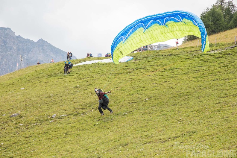 5.Dirndl und Lederhosenfliegen Stubai-190