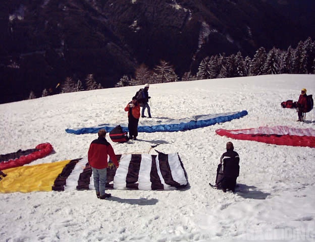 2003_D03.03_Paragliding_Luesen_006.jpg