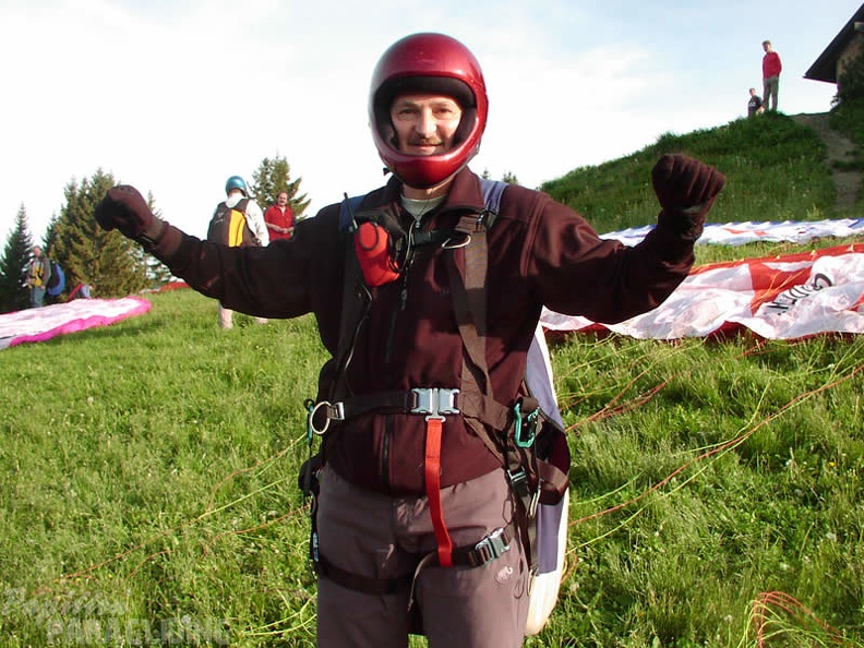 2003 D07.03 Paragliding Luesen 011