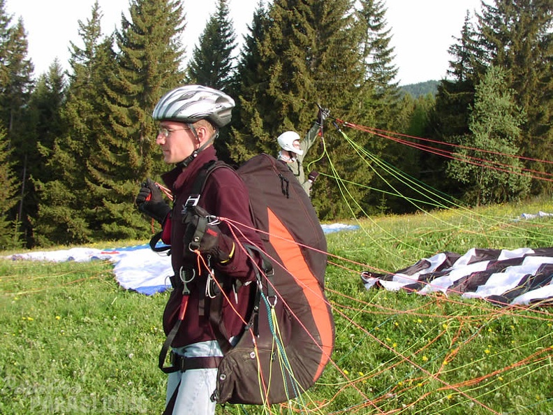 2003 D07.03 Paragliding Luesen 036