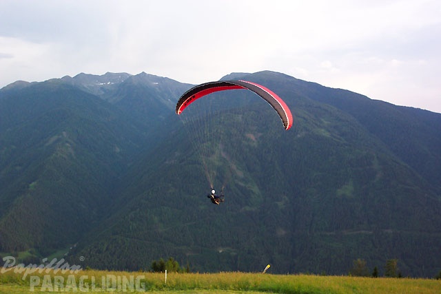 2003 D08.03 Paragliding Luesen 013