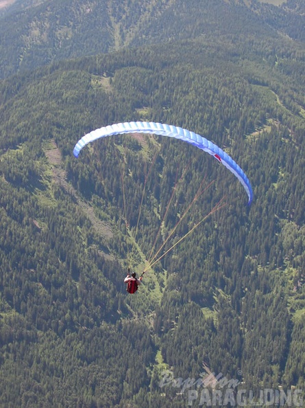 2003 D09.03 Paragliding Luesen 001