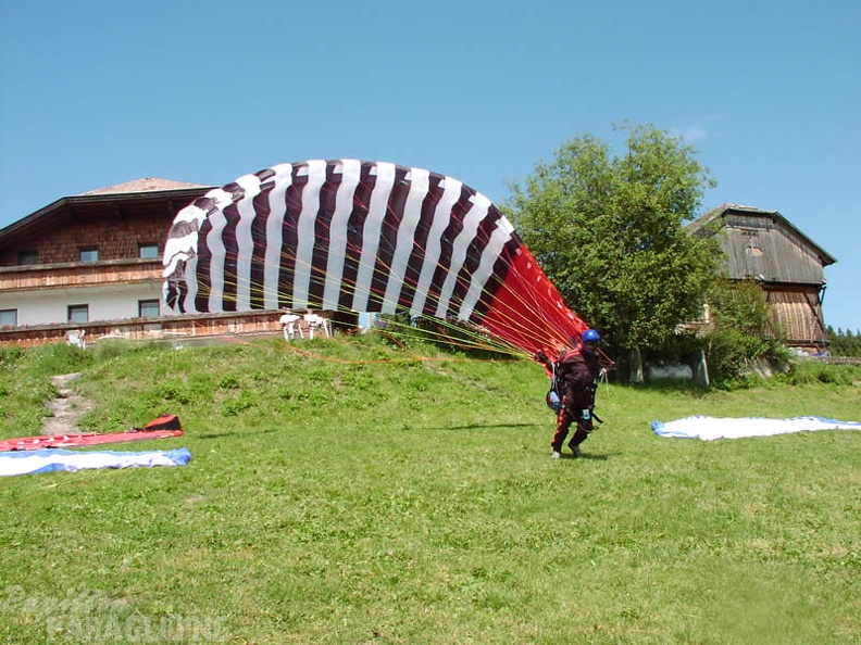 2003 D09.03 Paragliding Luesen 015