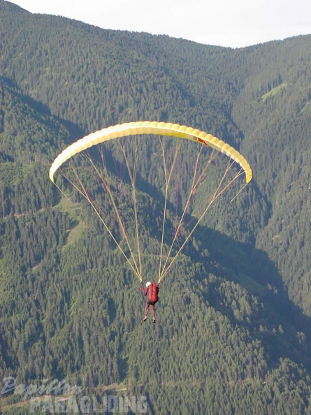2003 D09.03 Paragliding Luesen 081