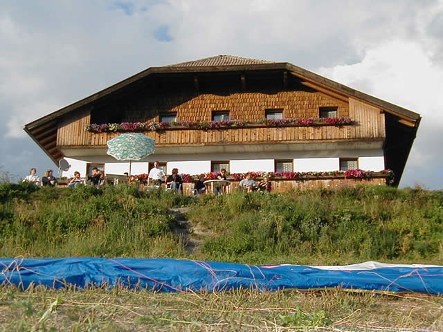 2003_D13.Bernd_Paragliding_Luesen_018.jpg