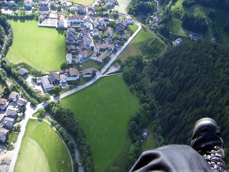 2005 D11.05 Paragliding Luesen 036