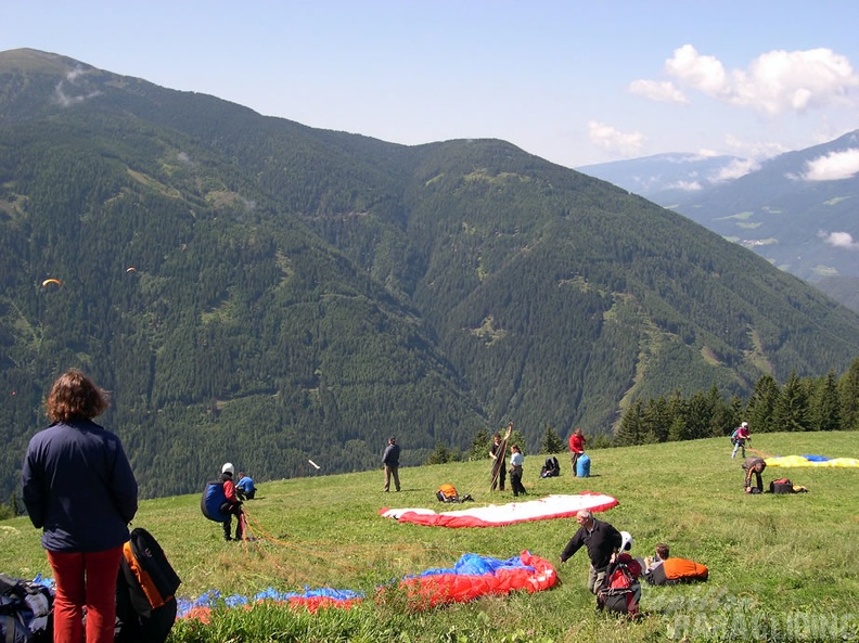 2005 D14.05 Paragliding Luesen 001