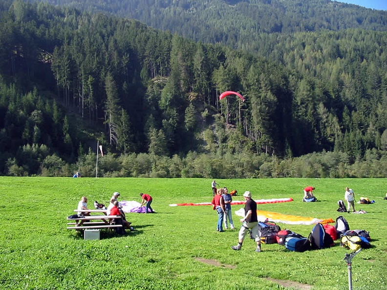 2005 D17.05 Paragliding Luesen 009