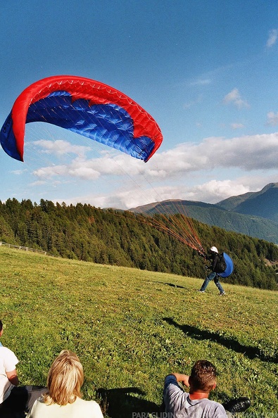 2005 D17.05 Paragliding Luesen 024